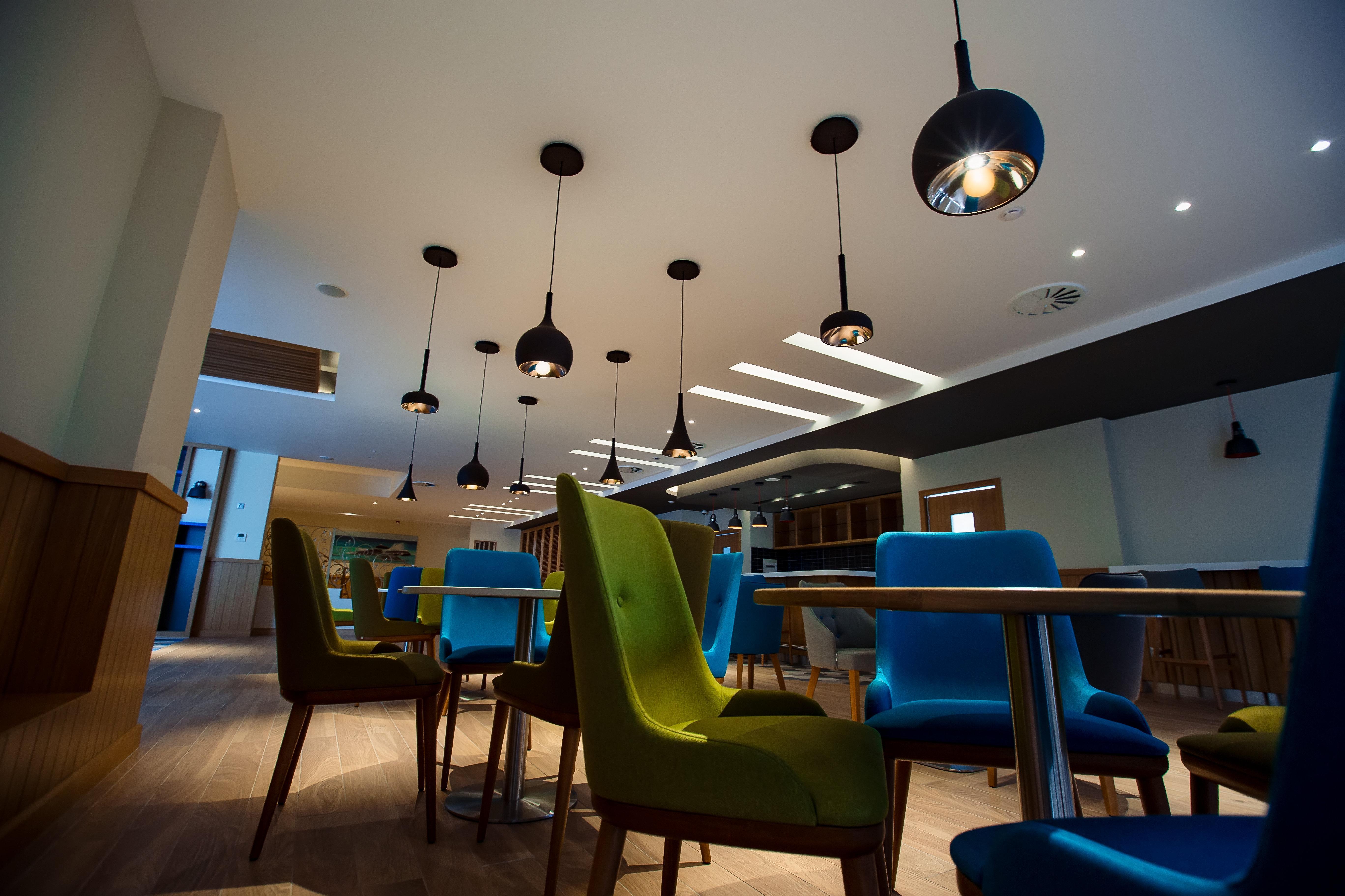 Holiday Inn - Aktau - Seaside By Ihg Ngoại thất bức ảnh