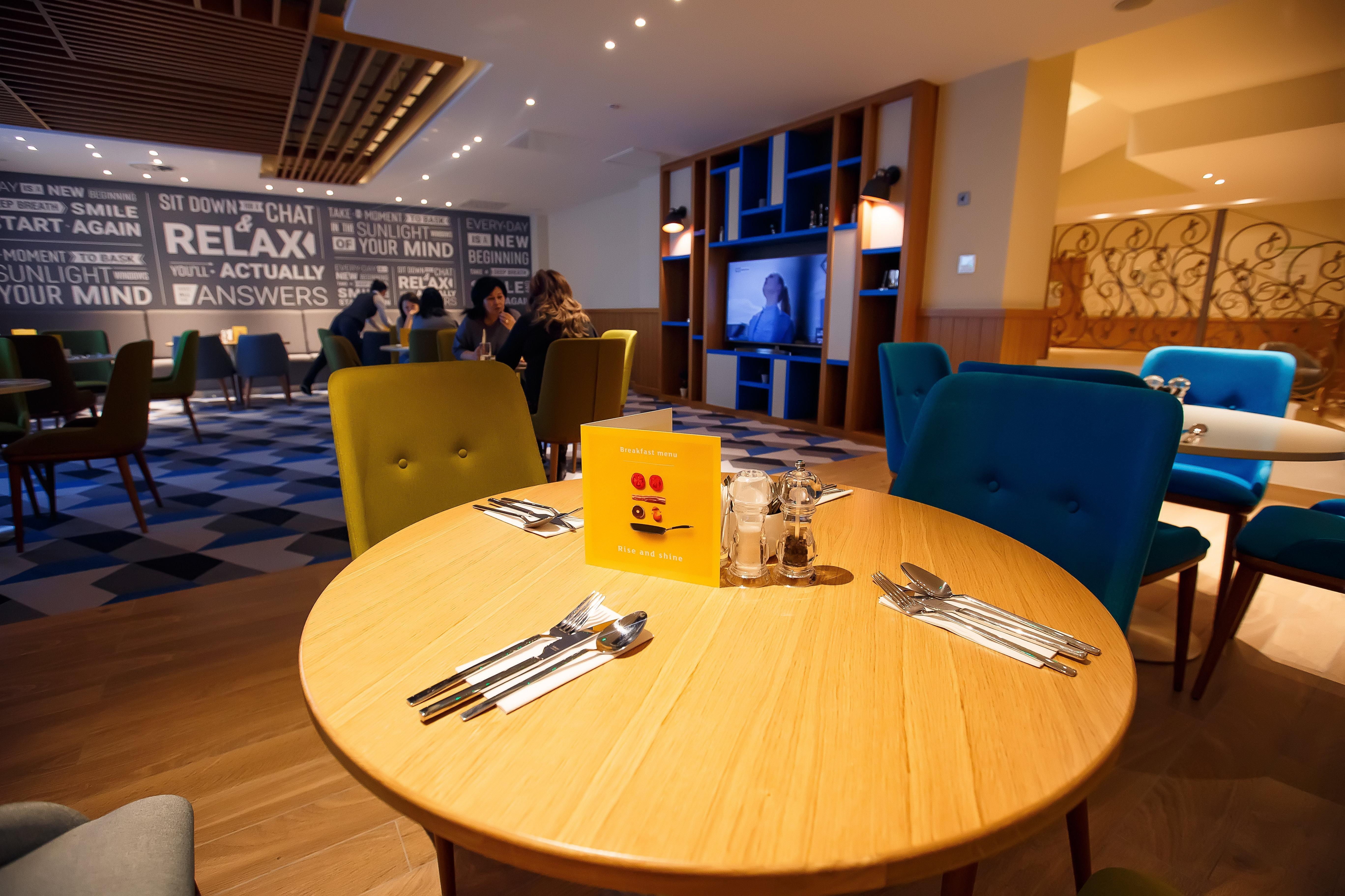 Holiday Inn - Aktau - Seaside By Ihg Ngoại thất bức ảnh